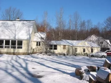 snowhome1.jpg