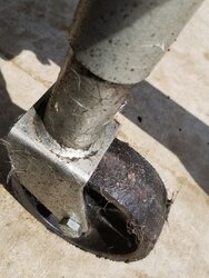 Question about DHT 35T splitter leaking hyd oil at shaft