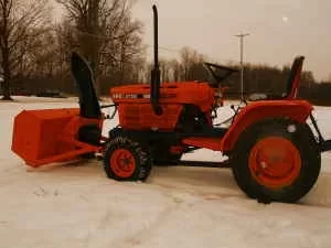 Kubota with blower.jpg