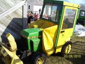 jd 212 with blower.jpg
