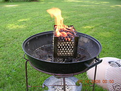 Pellet basket for campfire
