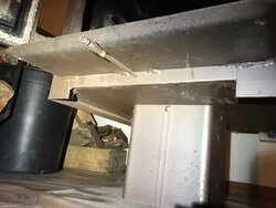 Fisher vent and internal metal slab questions