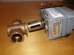 P1311218 Zone valve.jpg