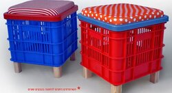 lool82-benches-recycled-milk-crate-photo.jpg