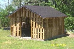 pallet-shed-wood.jpg