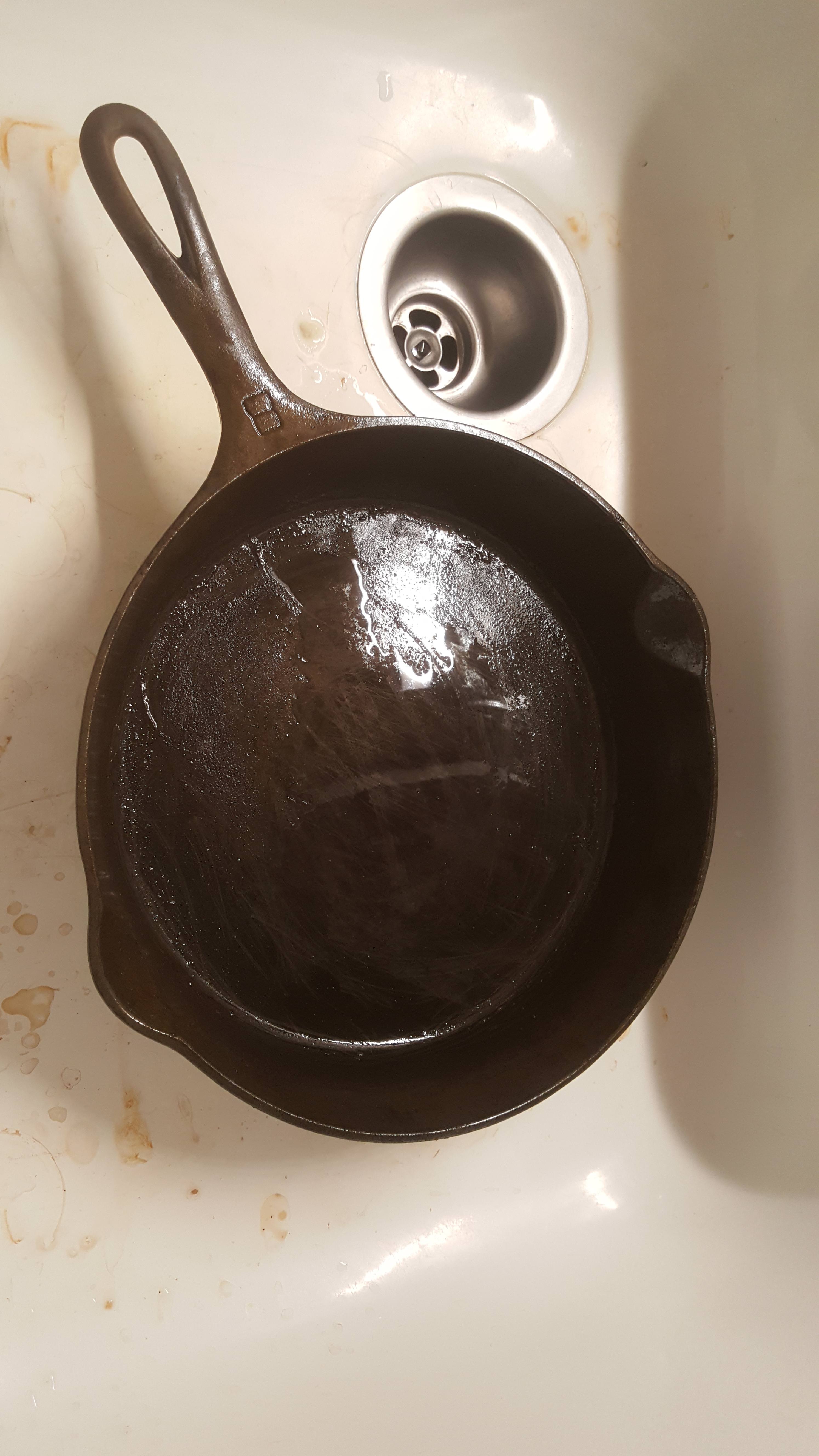 Cast iron cleaning