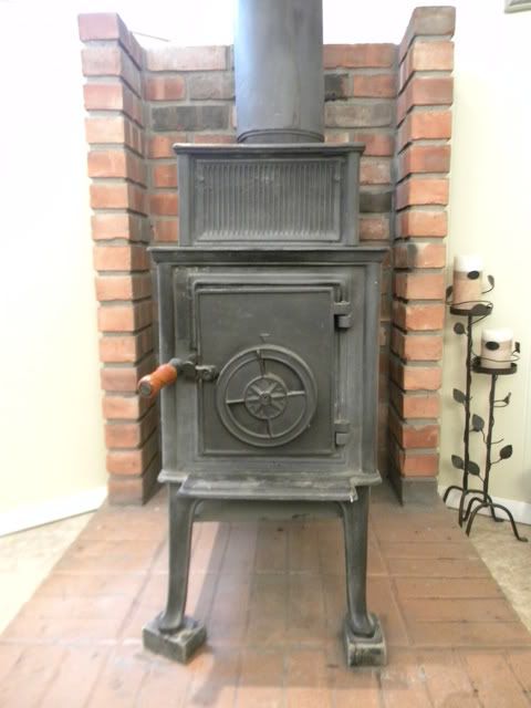 Can anyone tell me what kind of stove this is and what they are worth?