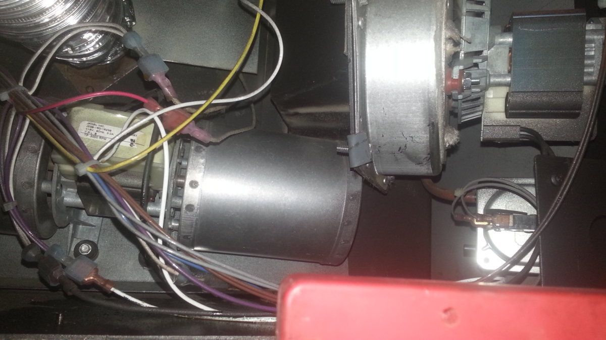Convection blower cooling the exhaust?
