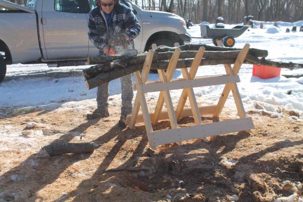 portable wood bucking stand