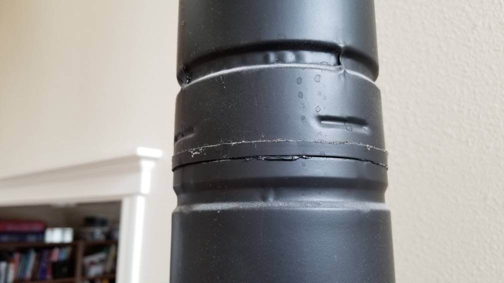 Please help identify the pellet pipe brand