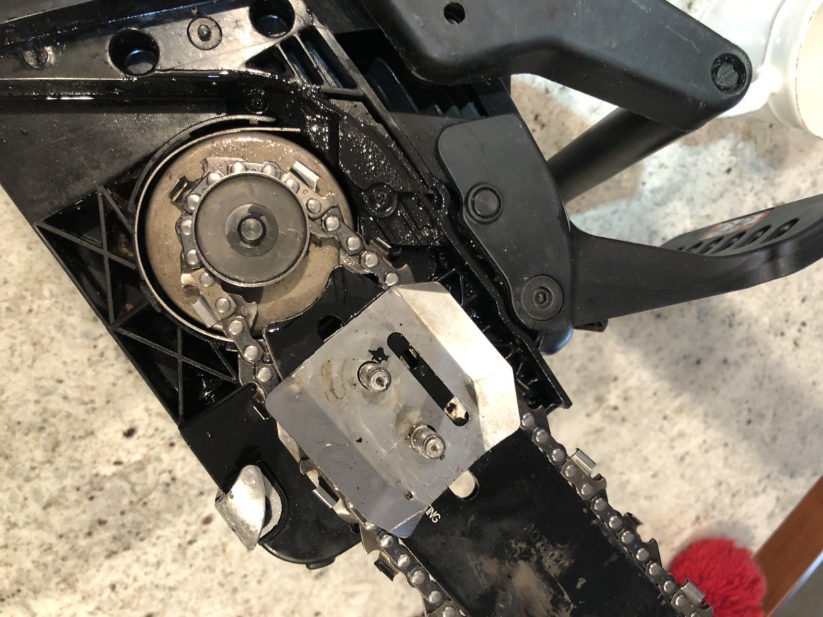 What’s causing this chain to rub??