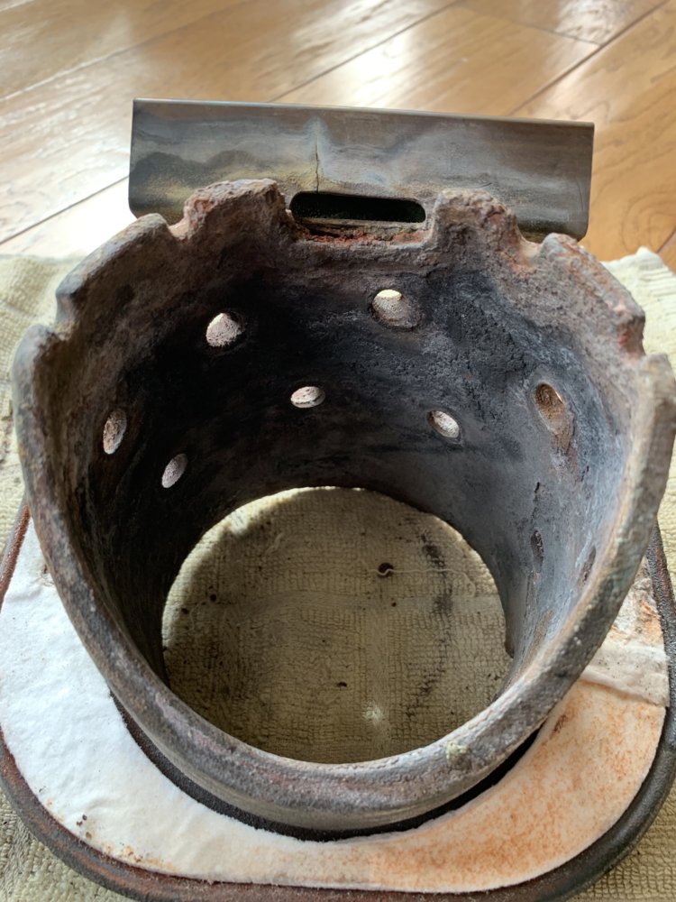Quadrafire Mt Vernon AE- Is it time to replace the Burn Pot? | Hearth