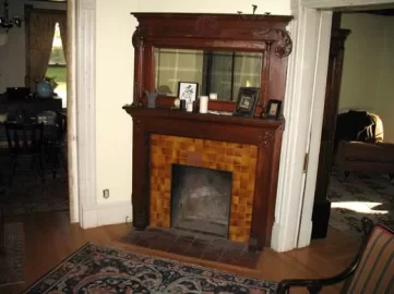 [Hearth.com] Anyone know of a maker of small pellet stove inserts.....