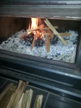 [Hearth.com] Its the season for burning! Autumn in Melbourne. OZ