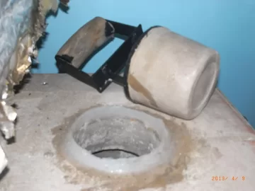 Ash clean out port.jpg Ash clean out port.jpg