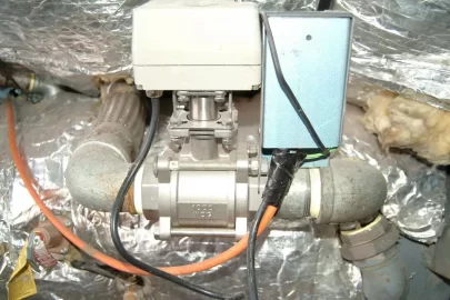 Motorized 2 inch ball valve.jpg Motorized 2 inch ball valve.jpg