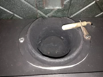 [Hearth.com] Tired of the sticky Quad fire pot dump handle ! ! !