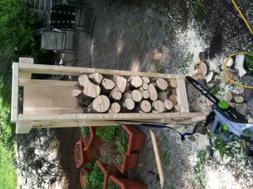 [Hearth.com] Need a chainsaw?  Clueless.