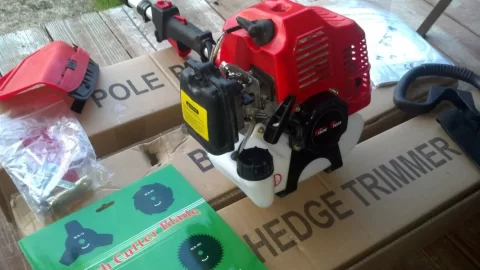 [Hearth.com] Extreme Power 4-n-1 Weed trimmer/pruner/brush cutter