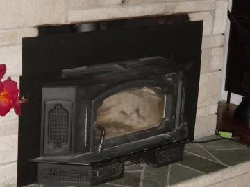 [Hearth.com] Lopi Freedom Bay Insert installed