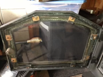 [Hearth.com] After 7 years time to change the Baby! Ash Door & Fire Door Gasket Change - See new step