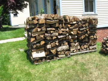 [Hearth.com] The fine art of where the wood is stacked