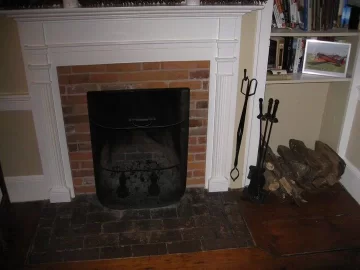[Hearth.com] Where to Buy New Fireplace Doors and Wood Mantle?
