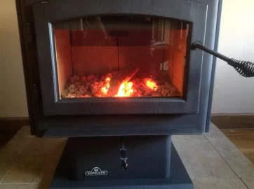 [Hearth.com] First Fire in new stove