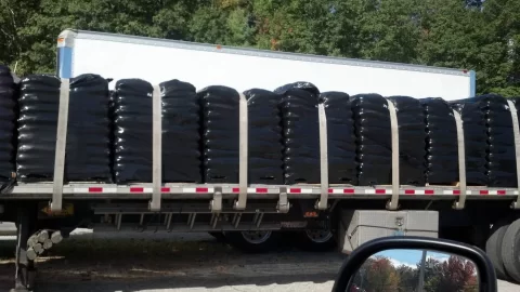 [Hearth.com] What color is this years Hamer pallet overwrap?