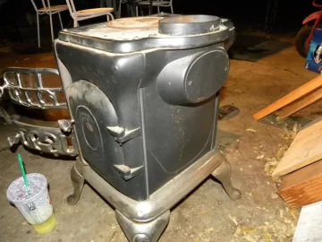 [Hearth.com] Can you help ID my new to me REBA WASHINGTON?