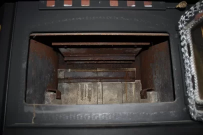 [Hearth.com] Name that Earth Stove