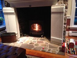 Do fireplace inserts exist for 5ft wide masonry fireplaces?