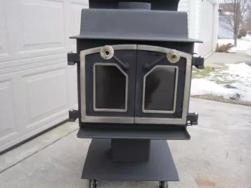 [Hearth.com] Help!! Does anyone recognize this stove? ?!