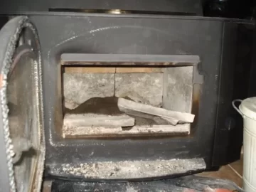 [Hearth.com] Is this a lot of creasote (Pic)