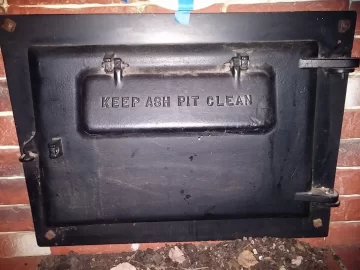 [Hearth.com] New guy needs help, tell me what Ive got