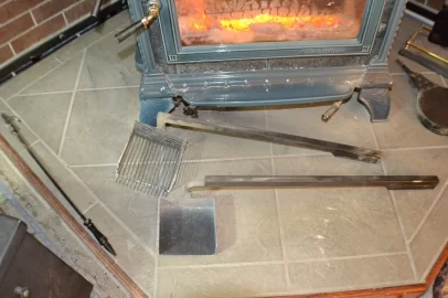 [Hearth.com] Cleaning ashes from your stove...