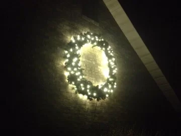 [Hearth.com] X-mas lights?  Show em if ya got em.