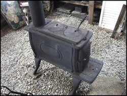 help id this sweet stove