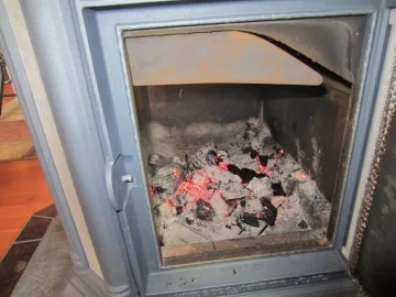 [Hearth.com] Wood stove that can heat when I'm at work