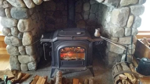 [Hearth.com] First post - VC Resolute - how to correct this flue issue?
