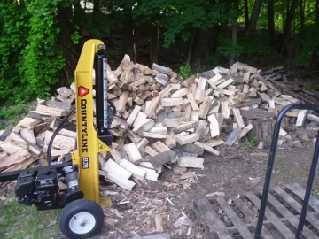 [Hearth.com] split some beech today pile is growing
