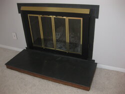Is this (original?) installation of a Majestic L36A fireplace correct?