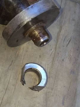 [Hearth.com] Pelpro Sticky and real rusty auger with dirty & torn auger bearings & frozen auger collar - fixed!