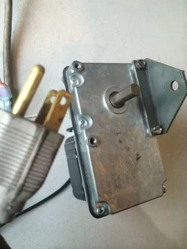 [Hearth.com] Pelpro Sticky and real rusty auger with dirty & torn auger bearings & frozen auger collar - fixed!