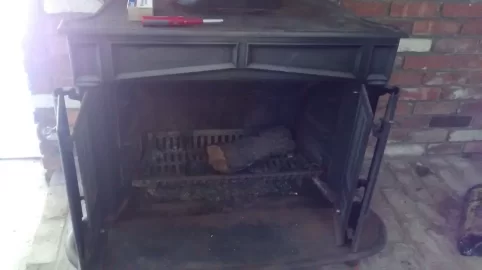 [Hearth.com] Just bought a house, trying to identify a lovely stove