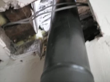 [Hearth.com] EFEL, AWKWARD INSTALL IN OLD COTTAGE + BIRD NEST DILEMMA !