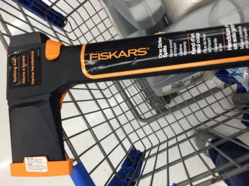 [Hearth.com] Is this a praised Fiskar x 27?