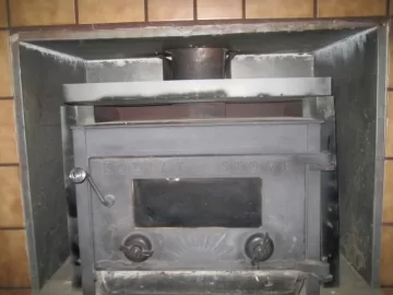 [Hearth.com] Quadrafire 7100 vs. Heat n Glow Northstar/  HELP!!! NEED ADVICE ASAP/  Want to make a decision Monda