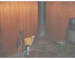 Can anyone help me identify this woodstove?