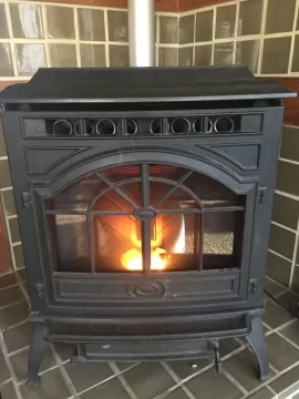 [Hearth.com] Quadrafire CB 1200 Fire